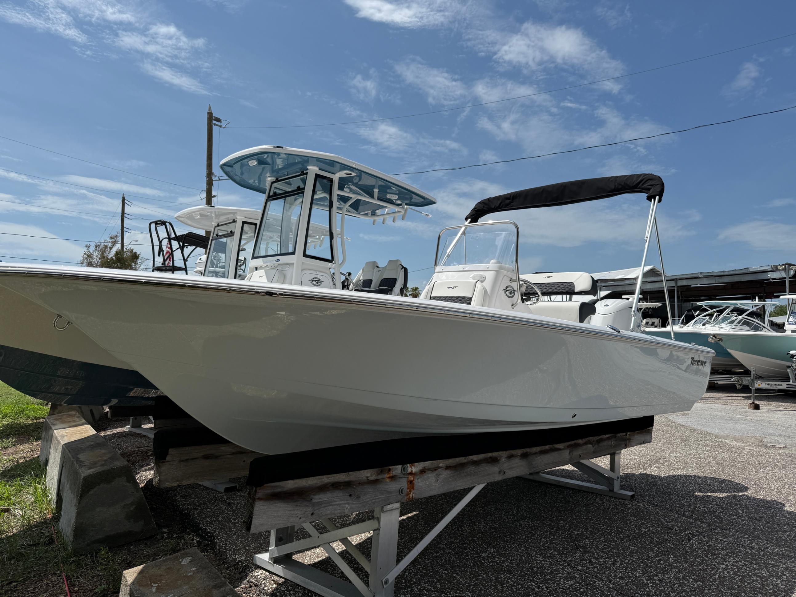 2027 Tidewater 1910 Bay Max