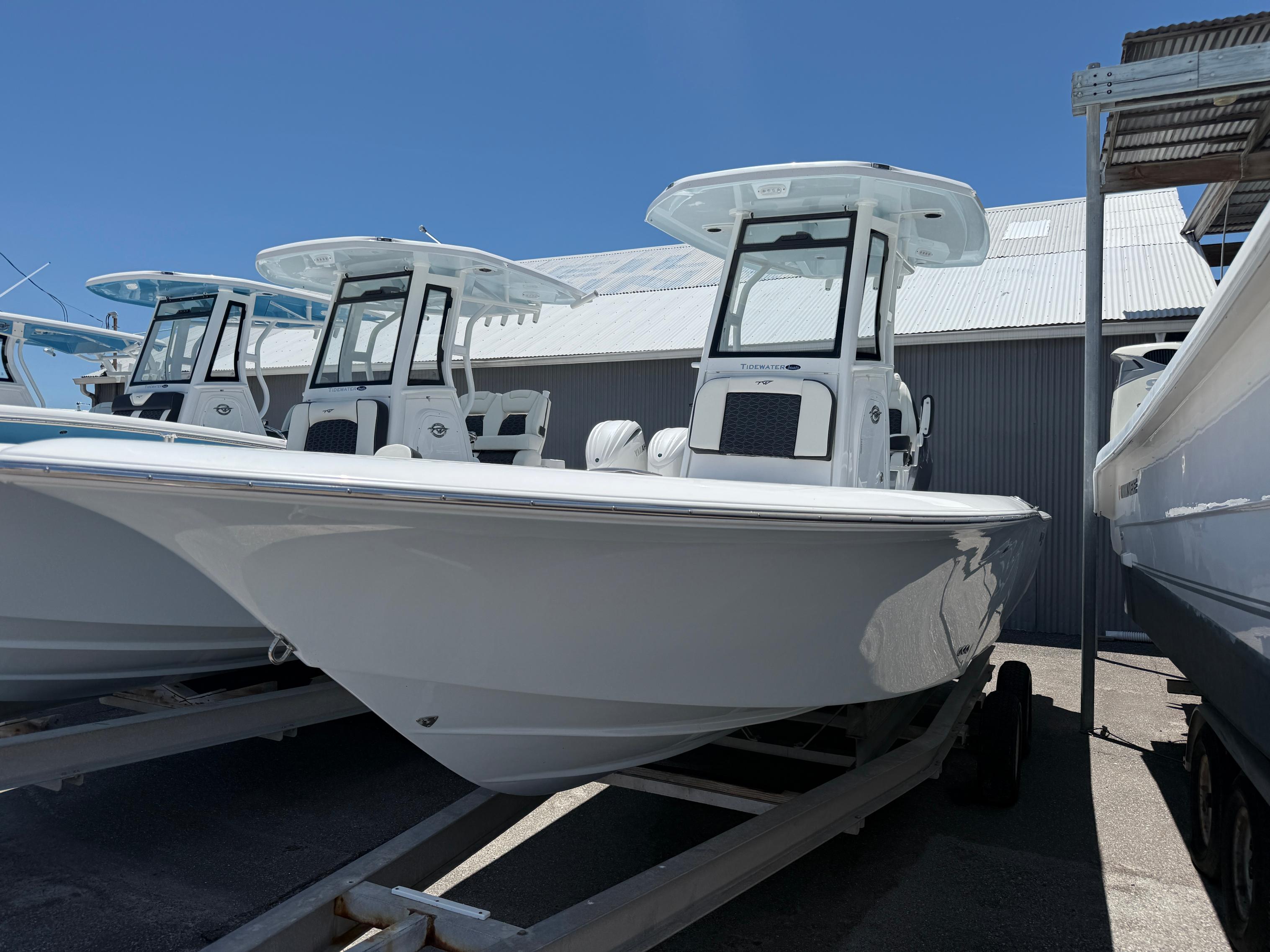 2027 Tidewater 2500 Carolina Bay