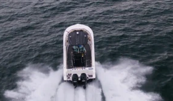 320 CC Adventure from Tidewater Boats